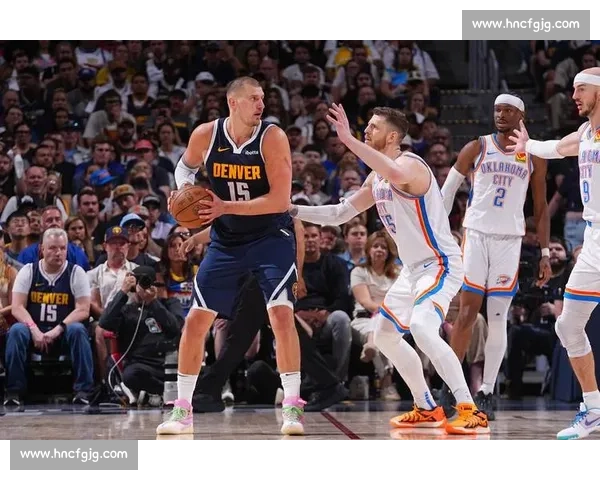 骑士对阵老鹰首战激烈博弈季后赛走势初现端倪球星表现左右胜负关键